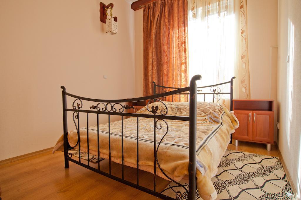 Uyutniy Hotel Odesa Cameră foto